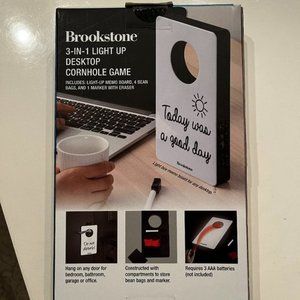 Brookstone Cornhole‎ - Light Up Desktop Game (Memo Board-Bean Bags)  (men/x)